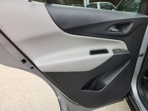 Used 2024 Chevrolet Equinox LT image 40