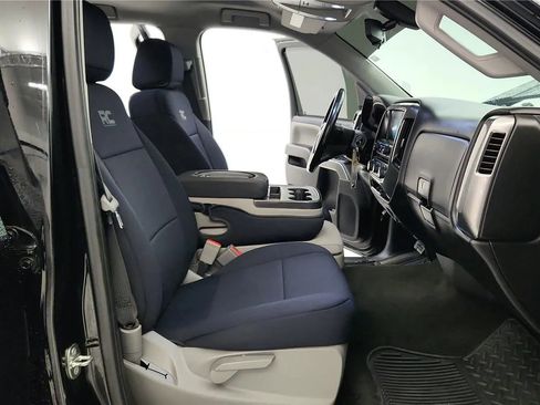 Used 2018 Chevrolet Silverado 1500 LT w/ LT Eassist Package image 33