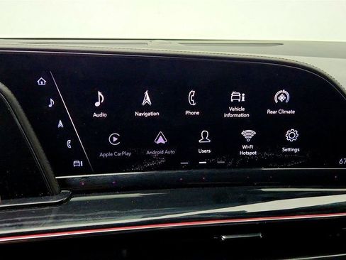 Used 2021 Cadillac Escalade Sport w/ LPO, Illumination Package AWD/4WD image 17