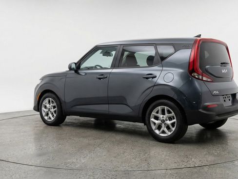 Used 2025 Kia Soul LX w/ LX Technology Package FWD image 6