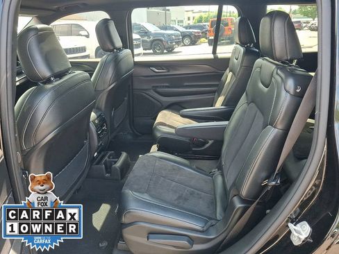 Used 2023 Jeep Grand Cherokee L Laredo AWD/4WD image 11