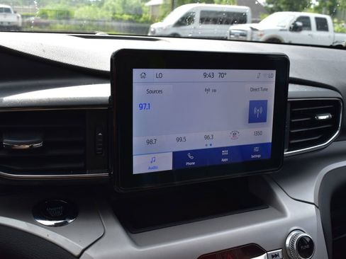Used 2024 Ford Explorer XLT w/ Equipment Group 202A AWD/4WD image 12