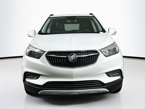 Used 2018 Buick Encore FWD image 2