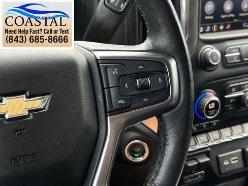 Used 2021 Chevrolet Silverado 1500 LTZ AWD/4WD image 36