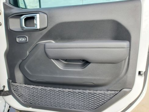 Used 2023 Jeep Gladiator Sport image 52