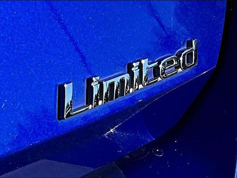 Used 2022 Hyundai Elantra Limited image 8