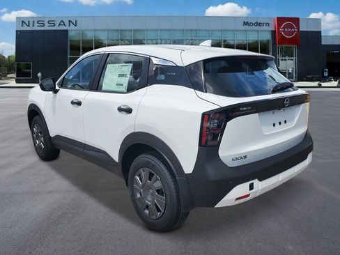 New 2026 Nissan Kicks S FWD image 4