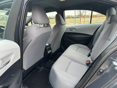 Used 2025 Toyota Corolla SE image 11