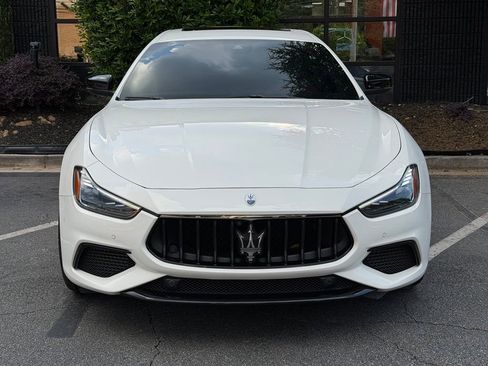 Used 2023 Maserati Ghibli Modena RWD image 3