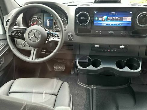 New 2026 Mercedes-Benz Sprinter 2500 image 14
