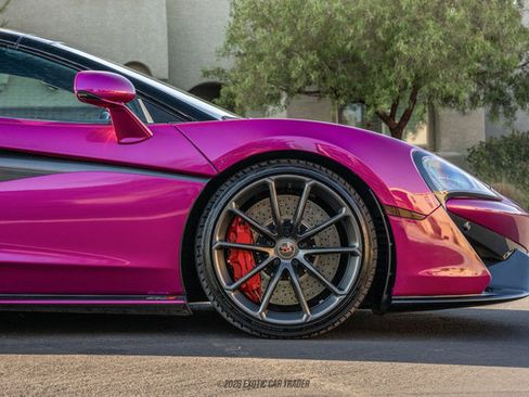 Used 2018 McLaren 570S Spider RWD image 43