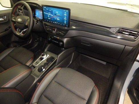 New 2025 Ford Escape ST-Line w/ Tech Pack #1 image 18