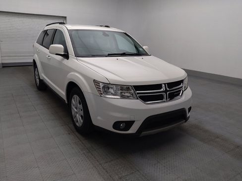 Used 2019 Dodge Journey SE w/ Connectivity Group FWD image 13