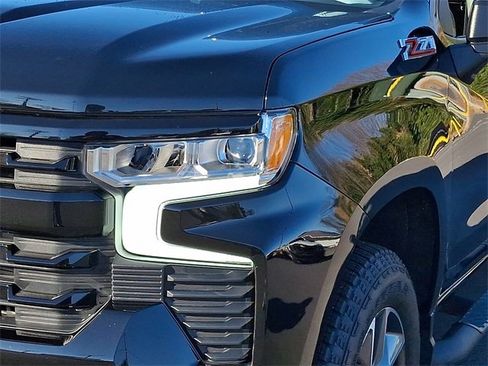 Certified 2024 Chevrolet Silverado 1500 RST image 9