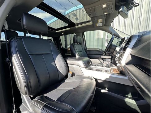 Used 2020 Ford F150 Lariat w/ Equipment Group 502A Luxury image 15