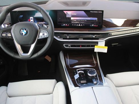 Used 2026 BMW X5 xDrive50e AWD/4WD image 15