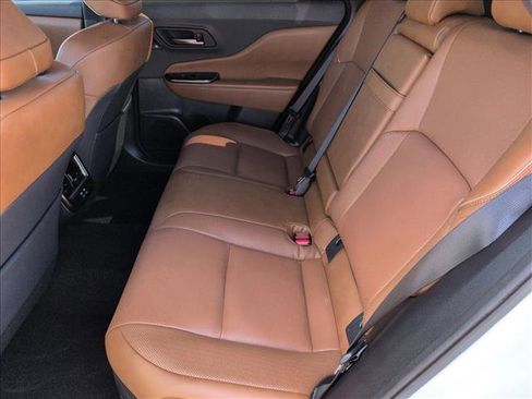 Used 2025 Toyota Crown Signia image 20