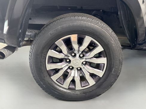 Used 2023 Toyota Tacoma SR5 RWD image 33