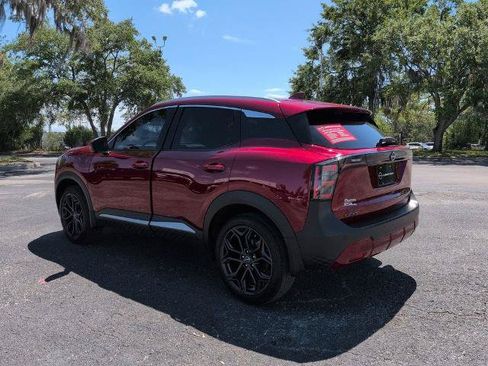 Certified 2025 Nissan Kicks SR w/ SR Premium Package FWD image 6