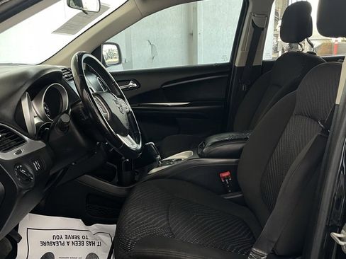 Used 2018 Dodge Journey SE w/ Popular Equipment Group image 9