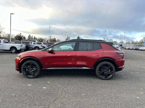 New 2026 Chevrolet Equinox EV RS image 2