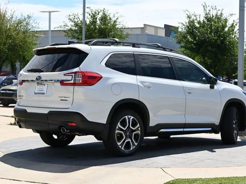 New 2026 Subaru Ascent Limited AWD/4WD image 3