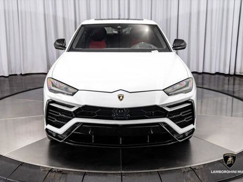 Used 2022 Lamborghini Urus AWD/4WD image 4