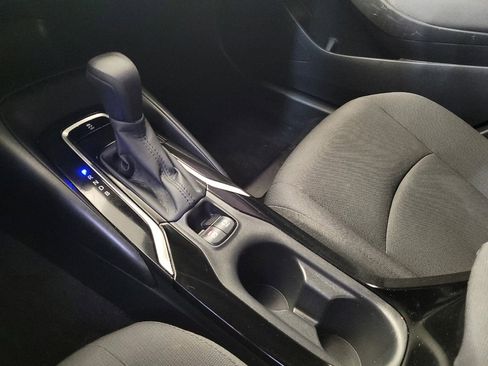 Used 2021 Toyota Corolla LE image 26