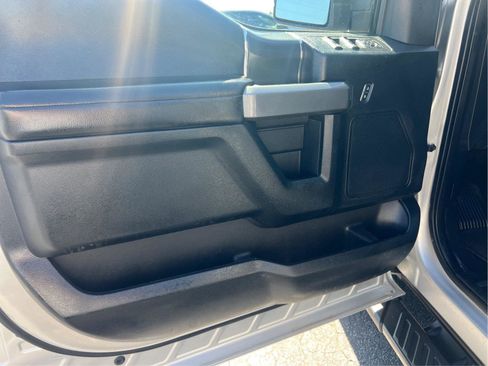 Used 2018 Ford F150 XLT w/ Equipment Group 302A Luxury image 17