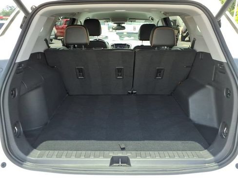 Used 2024 GMC Terrain AT4 w/ Tech Package AWD/4WD image 13