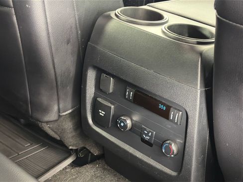 Used 2017 Ford Expedition XLT w/ Equipment Group 202A image 30