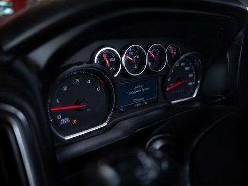 Used 2022 Chevrolet Silverado 3500 LT w/ Convenience Package image 14