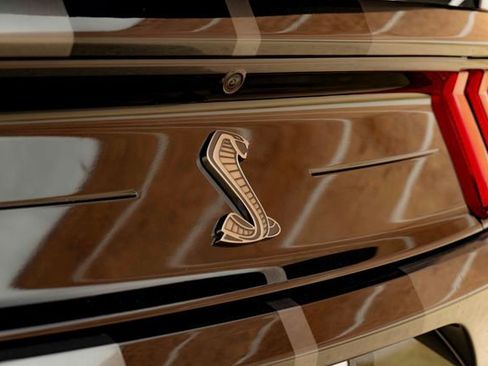 Used 2020 Ford Mustang Shelby GT500 w/ Carbon Fibre Track Pack RWD image 33