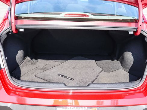 Used 2025 Hyundai Elantra Sport image 23