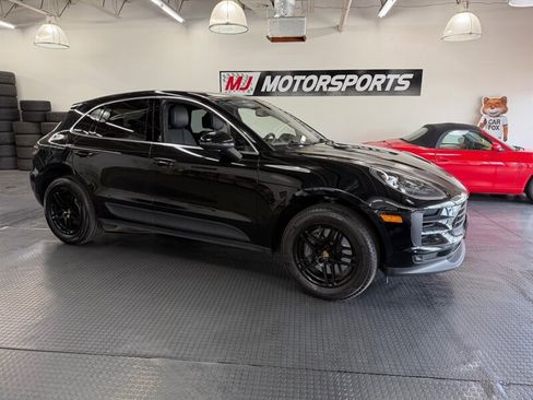 Used 2019 Porsche Macan S AWD/4WD image 11