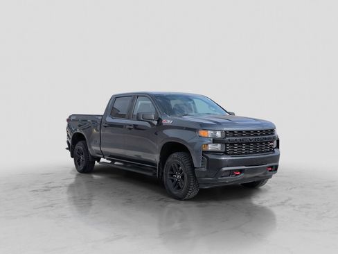 Used 2019 Chevrolet Silverado 1500 Custom Trail Boss AWD/4WD image 9