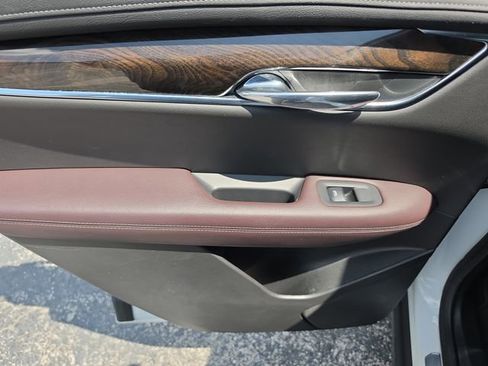 Used 2021 Cadillac XT6 Premium Luxury FWD image 10