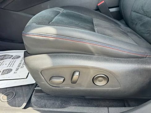 Used 2024 Chevrolet Blazer EV RS AWD/4WD image 12