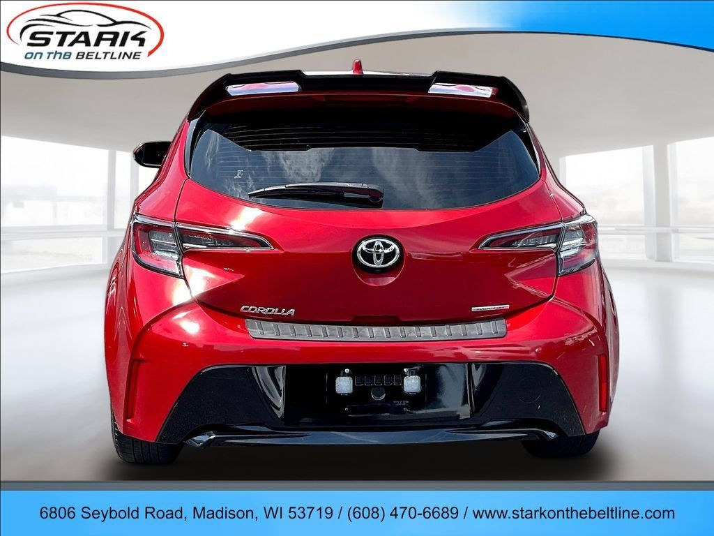 Used 2021 Toyota Corolla SE w/ Special Edition FWD image 4
