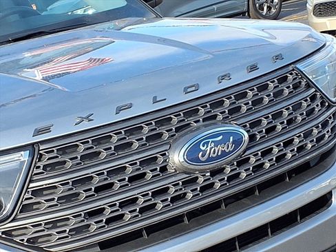 Used 2023 Ford Explorer XLT w/ Equipment Group 202A image 31