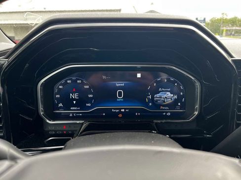 Used 2022 Chevrolet Silverado 1500 LT image 24