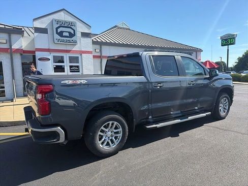Used 2021 Chevrolet Silverado 1500 LT AWD/4WD image 12
