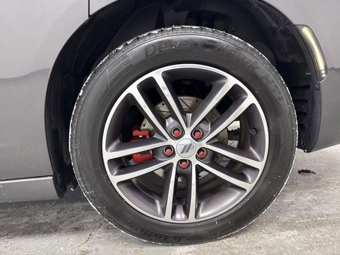 Used 2015 Dodge Charger SE w/ Popular Equipment Group image 5