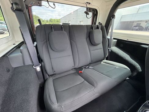 Used 2021 Jeep Wrangler Sport AWD/4WD image 21