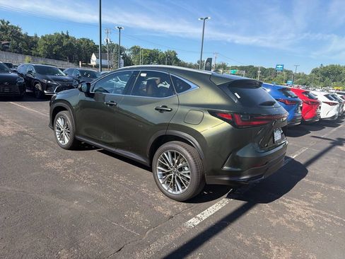 Used 2025 Lexus NX 350h AWD w/ Premium Package image 30