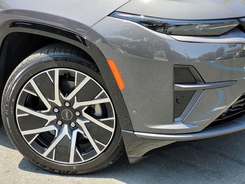 New 2025 Jeep Wagoneer S Limited image 5