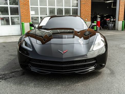 Used 2019 Chevrolet Corvette Stingray Coupe w/ 1LT RWD image 28