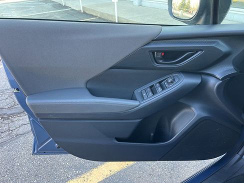 Used 2024 Subaru Crosstrek 2.0i Premium image 22