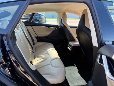 Used 2013 Tesla Model S RWD image 10