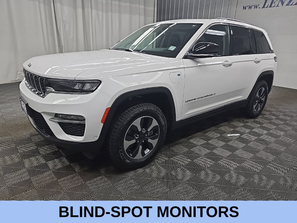 Used 2023 Jeep Grand Cherokee 4WD 4xe w/ Luxury Tech Group II image 6